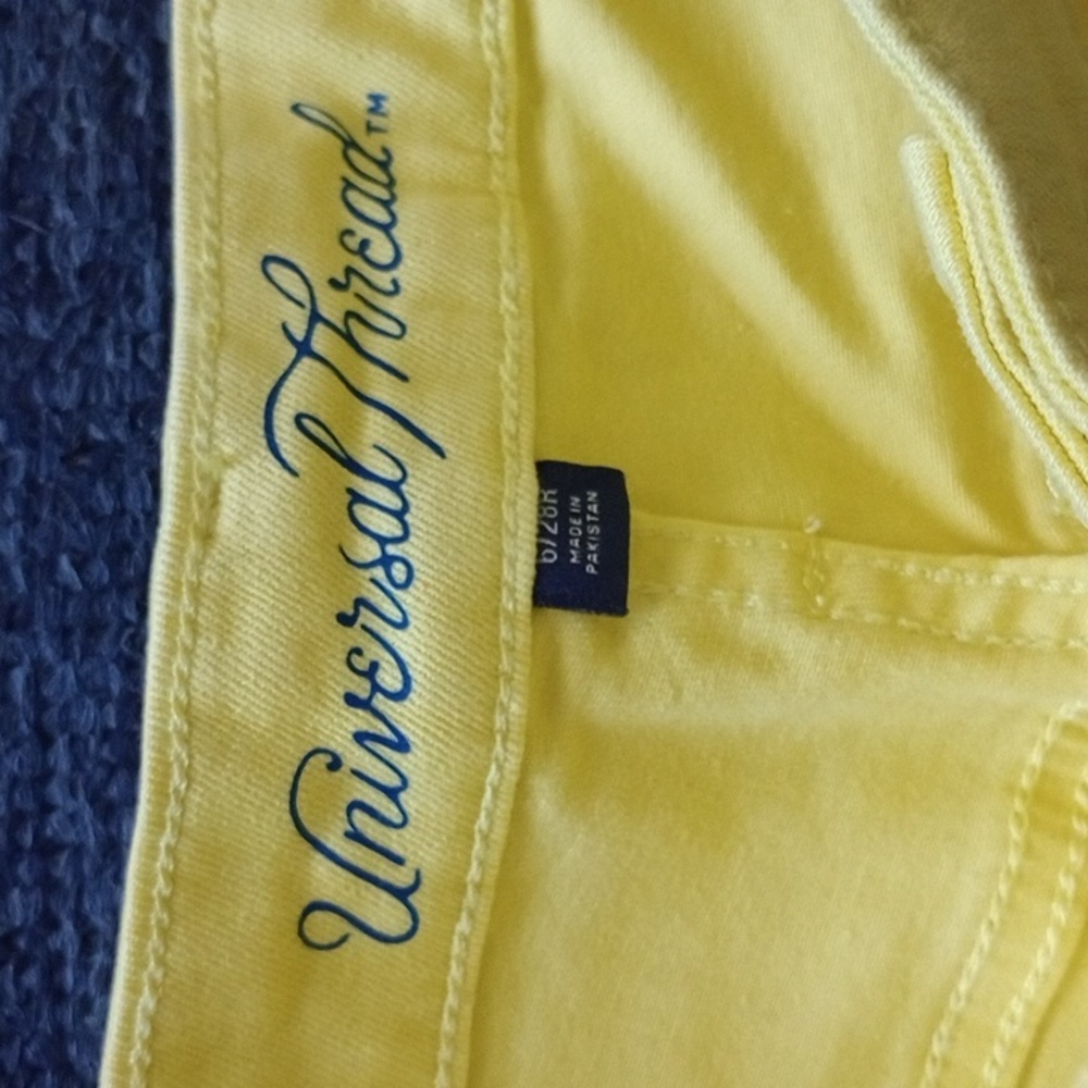 Universal Thread Yellow Button-Fly Women's Shorts… - image 3